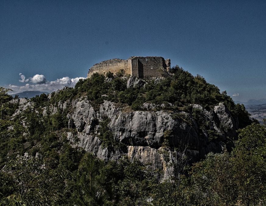 IMG_1356 copy.jpg - Castle near Serramonacesca
